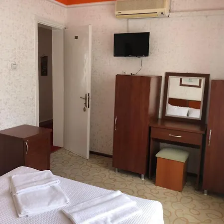 Paradise Kaleici Hotel 2*
