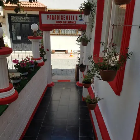 Paradise Kaleici Hotel 2*